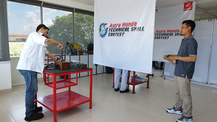 Astra Motor Bali Jaring Kualitas Mekanik dan Service Advisor Menuju Kontes Nasional