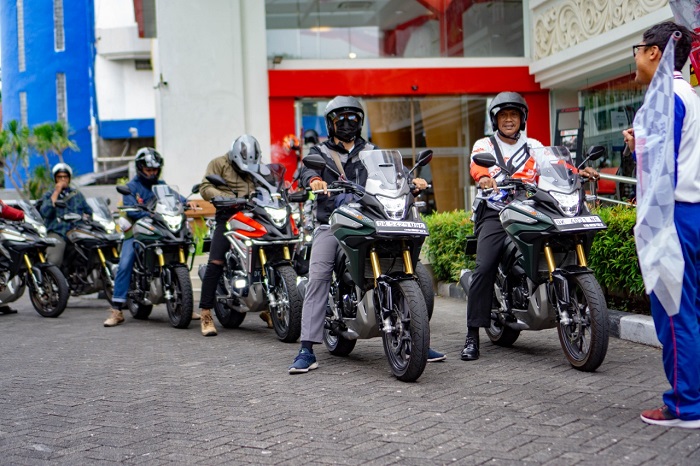 Puluhan Bikers Honda CB150X Ramaikan Fun City Challenge di Bali