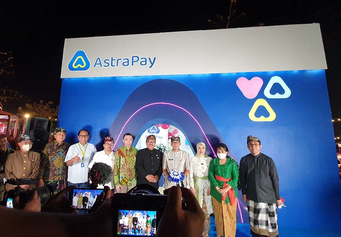 Pengunjung AstraPay Sanur Village 2022 Bayar Minuman Cukup Rp1