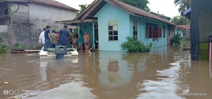 Banjir Kabupaten Sintang Akibatkan 95 Jiwa Mengungsi, 28.563 Warga Terdampak