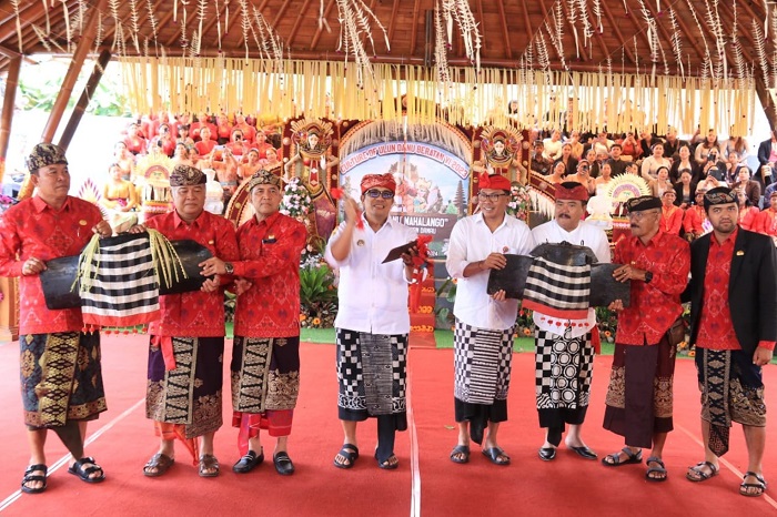 Festival Culture of Ulun Danu Beratan ke VI, Bupati Sanjaya: Memacu Spirit Kesenian dan Melestarikan Danau