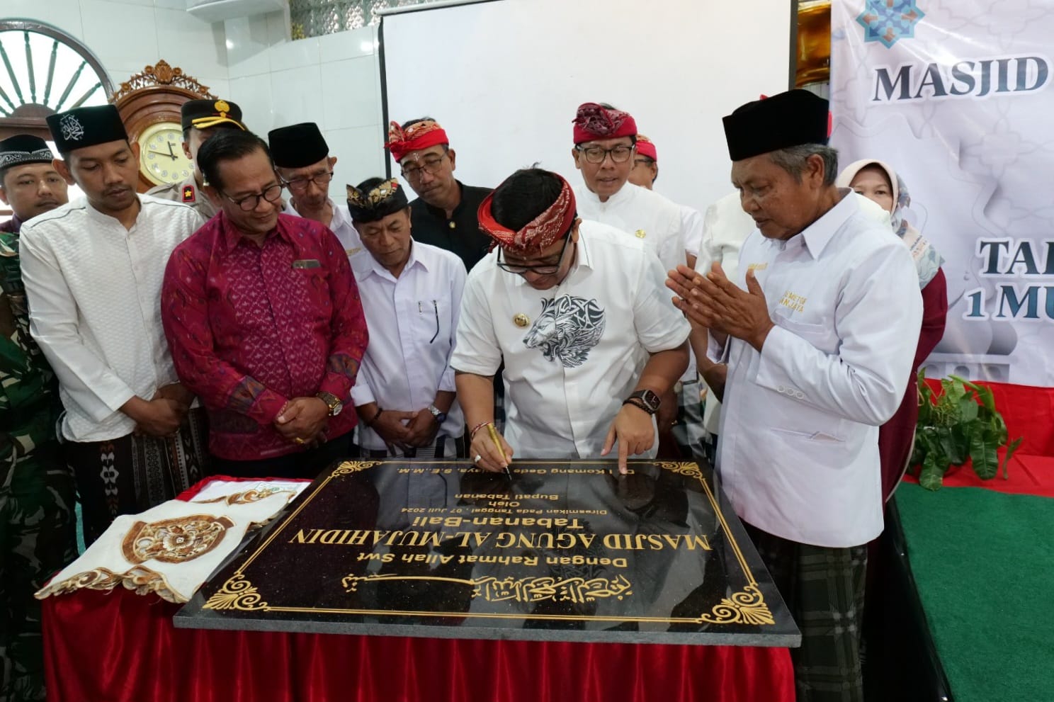 Resmikan Masjid Agung Al-Mujahidin Tabanan Bali, Bupati Komang Sanjaya Sampaikan Pesan Ini