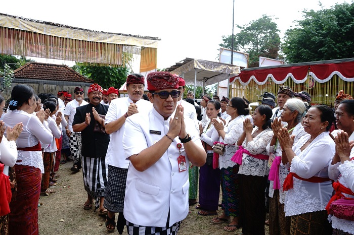 Bupati Sanjaya Apresiasi Tata Kelola Pengabenan Bersama Desa Adat Penarukan