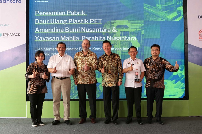 CCEP Indonesia Investasikan Rp556,2 Miliar untuk Produksi PET Daur Ulang, Turunkan Emisi Karbon