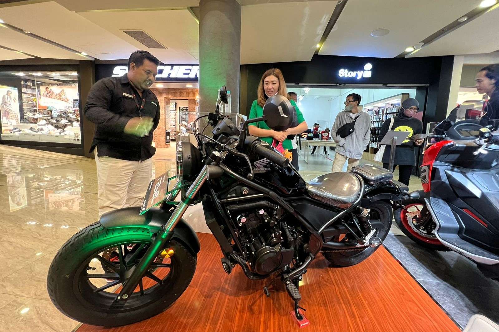 Sobat Event Exhibition Automotive Diramaikan Kehadiran Honda Big Bike Rebel dan CB500X