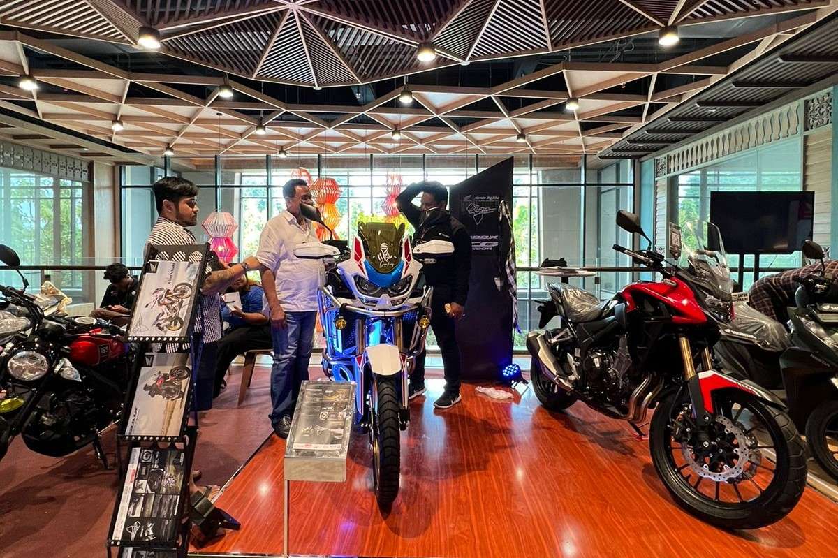 Pengunjung Ramaikan ‘Ramadan Benefit’ Honda Big Bike di Mall Terbesar Bali