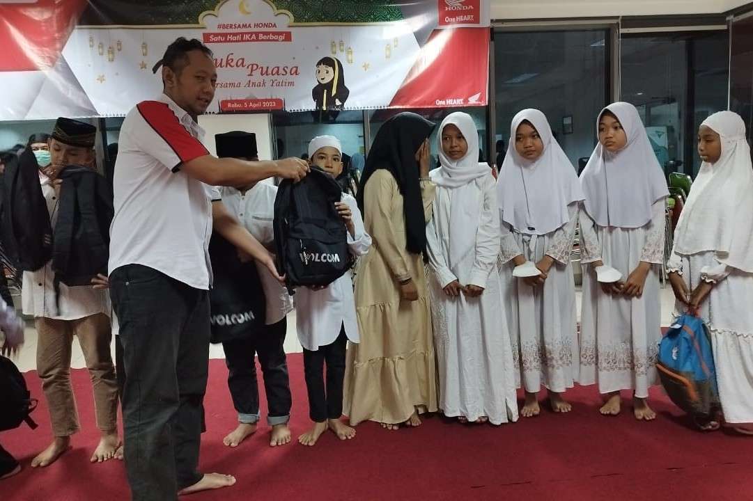 Bukber Bersama Anak Yatim, Rohis Astra Motor Bali Perkuat Silaturahmi dan Semangat Berbagi