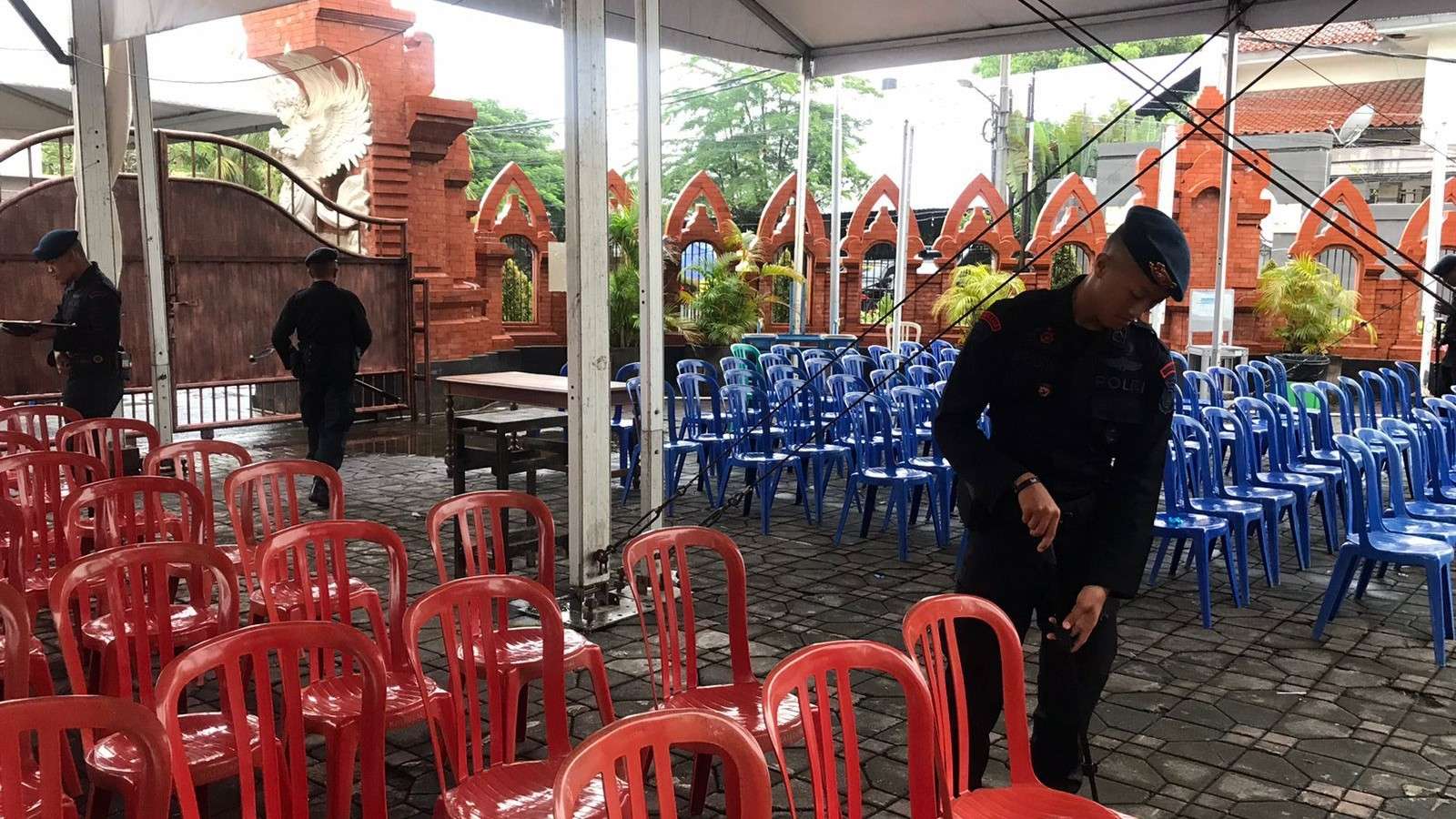 Sambut Jumat Agung, Polda Bali Terjunkan Tim Jibom Sterilisasi Gereja Denpasar dan Badung