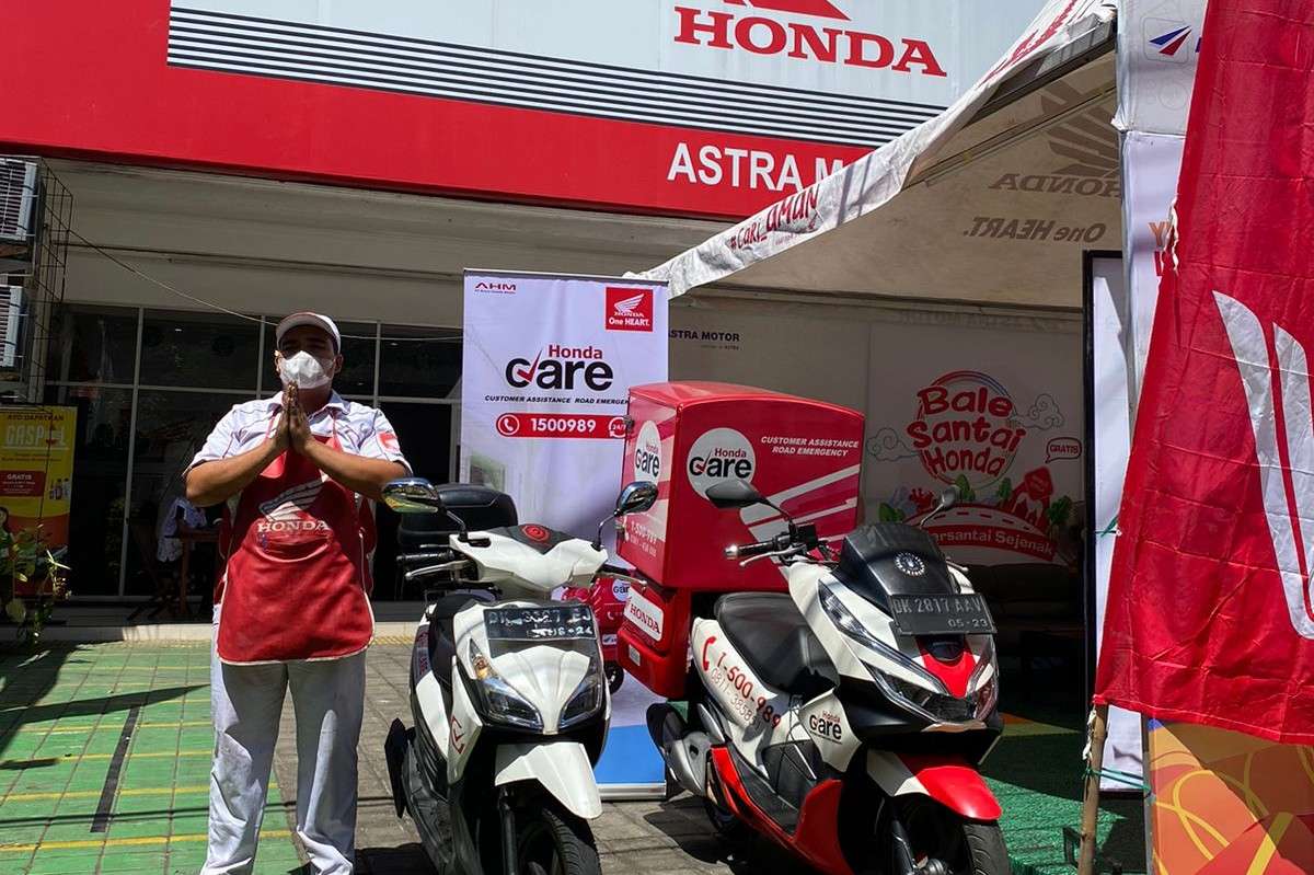 Honda Care Siaga Siap Layani  Pemudik Jalur Denpasar Gilimanuk yang Alami Kedaruratan Kendaraan di Jalan