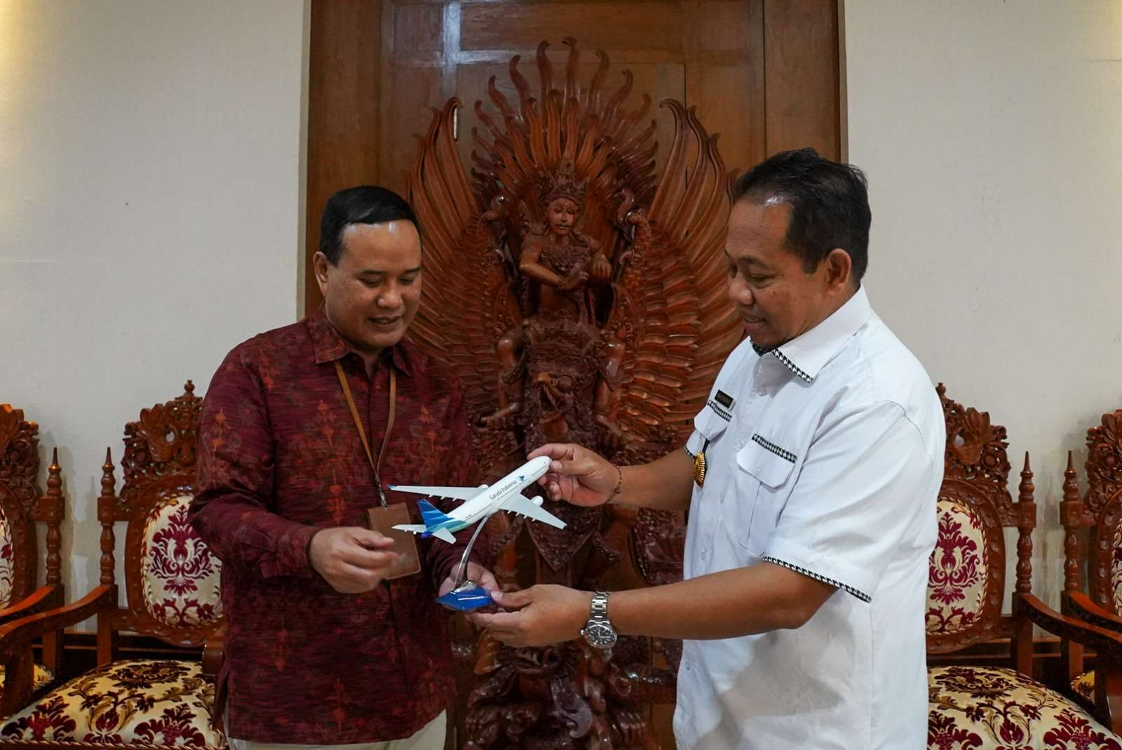 Pj Gubernur Mahendra Jaya Harapkan Garuda Indonesia Tambah Jumlah Penerbangan ke Bali