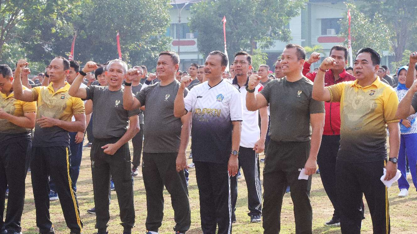 Sekda Dewa Indra Olahraga Bersama TNI Polri Perkuat Silaturahmi Forkopimda Bali