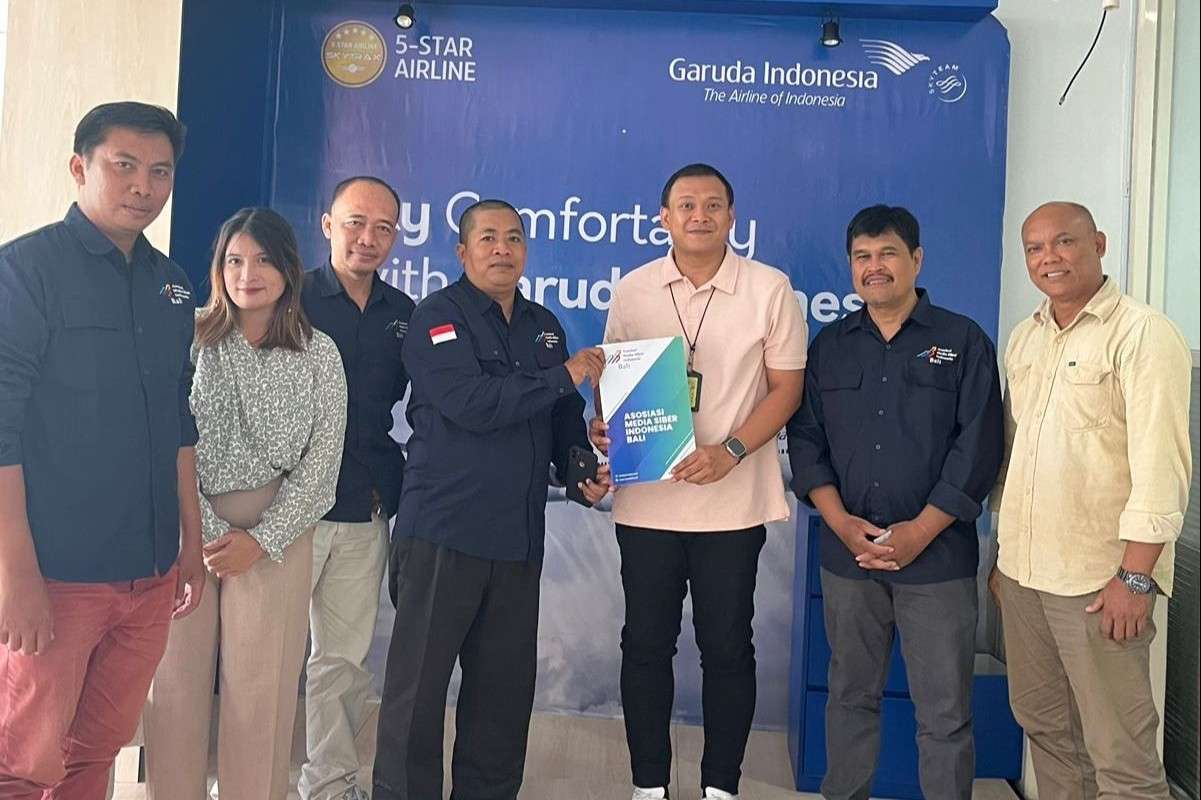 Tangkal Hoaks Pemilu 2024, AMSI Bali dan Garuda Indonesia Perkuat Kolaborasi