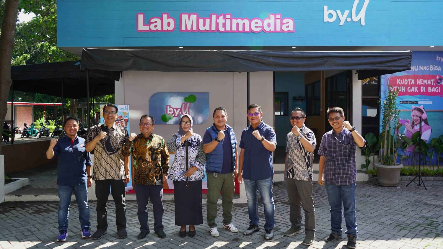 Siapkan Laboratorium Multimedia Universitas Mataram, Telkomsel Konsisten Dukung Perkembangan Digital Dunia Pendidikan