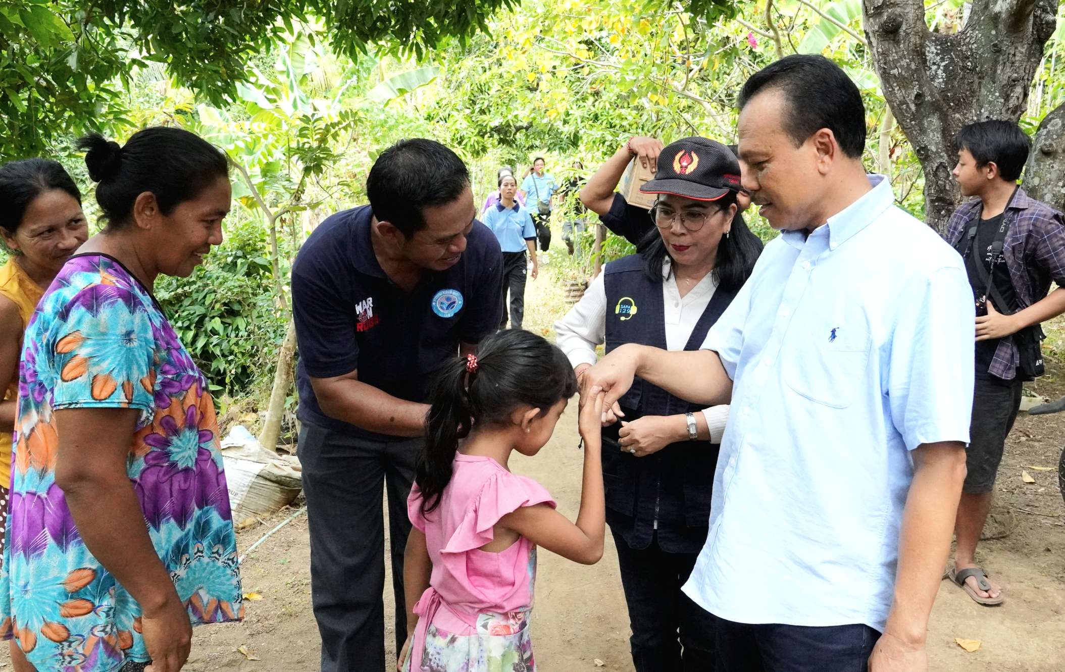 ‘Pemprov Bali Hadir’ Berikan Bantuan Bagi Warga Kurang Mampu di Buleleng