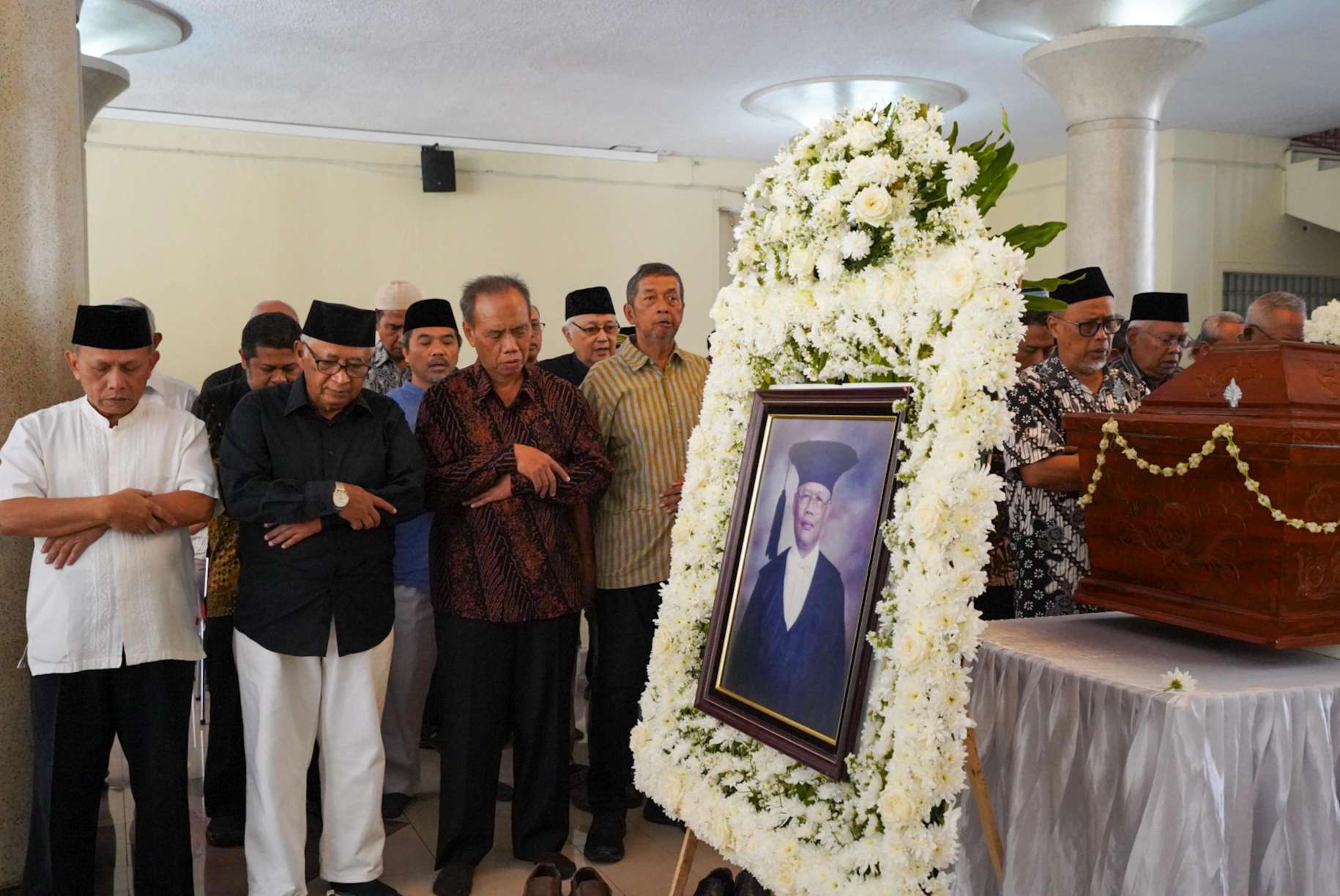 Mantan Rektor UGM Prof Sudjarwadi Berpulang, Dimakamkan di Cawas Klaten