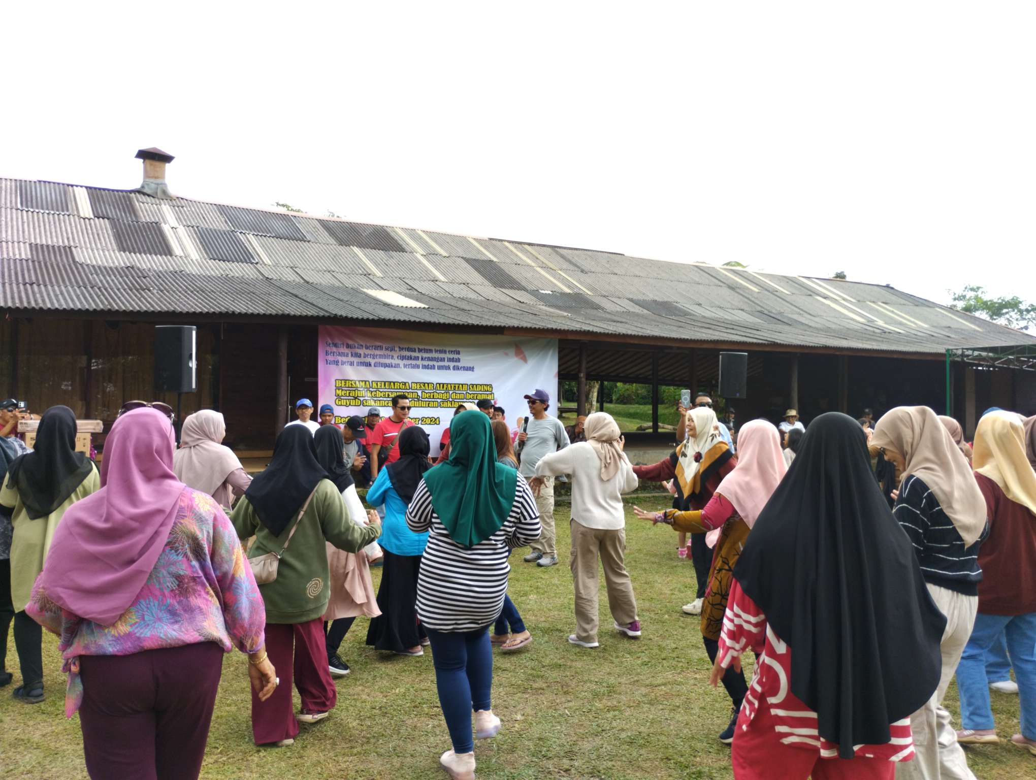 Outbound Warga Muslim Sading di BOF Baturiti, Perkuat Silaturahmi dan Berbagi Kebahagiaan Bersama Anak Yatim