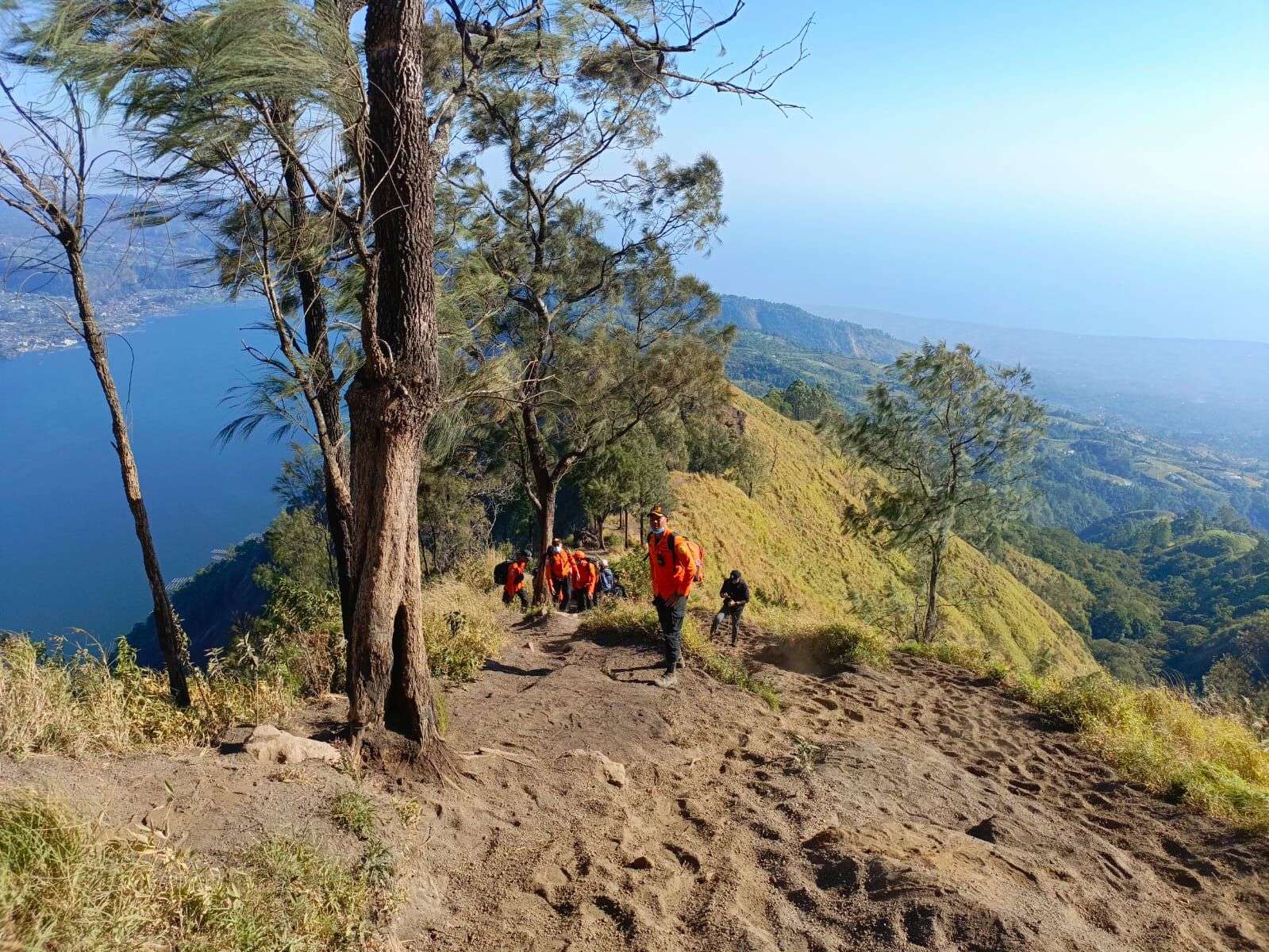 Pendaki Desak Made Putri Jatuh ke Jurang Gunung Abang Bali