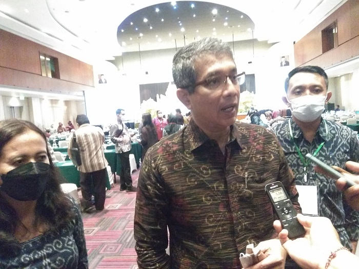 Dekan Fakultas Kedokteran Universitas Udayana Komang Januartha Putra Pinatih
