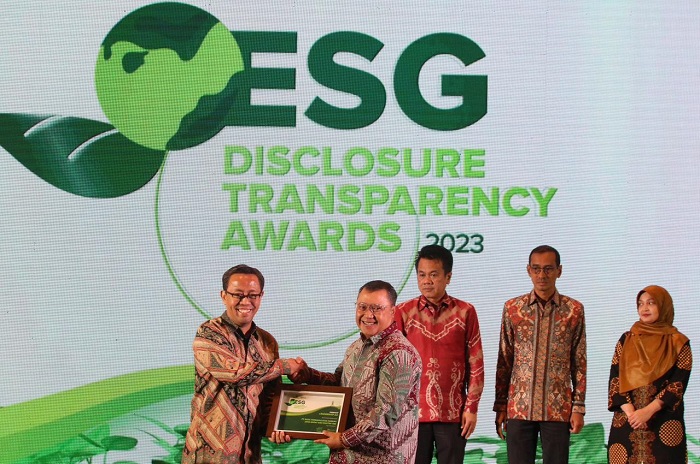 Raih Penghargaan ESG Disclosure Awards 2023, Komitmen bank bjb Terapkan Bisnis Berkelanjutan