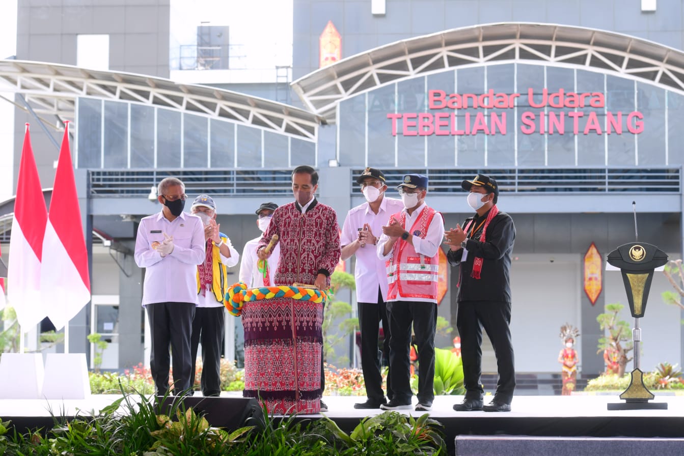 Didanai Rp518 Miliar,  Bandara Tebelian di Sintang Diresmikan Presiden Jokowi