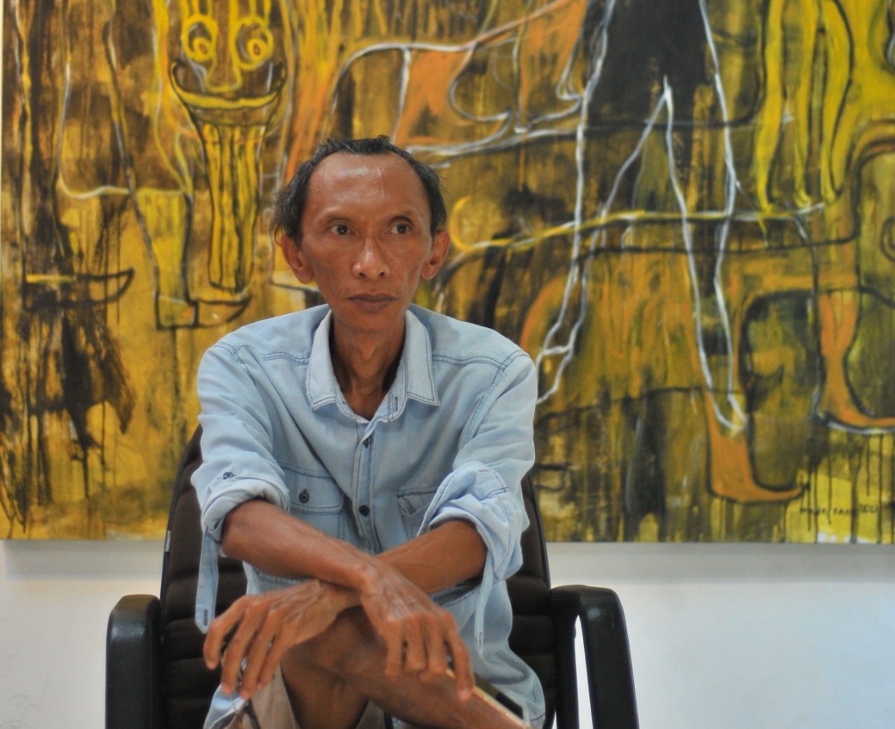 Pameran Tunggal, Made Kaek Tampilkan Sosok Samar dalam Karya Lukisan