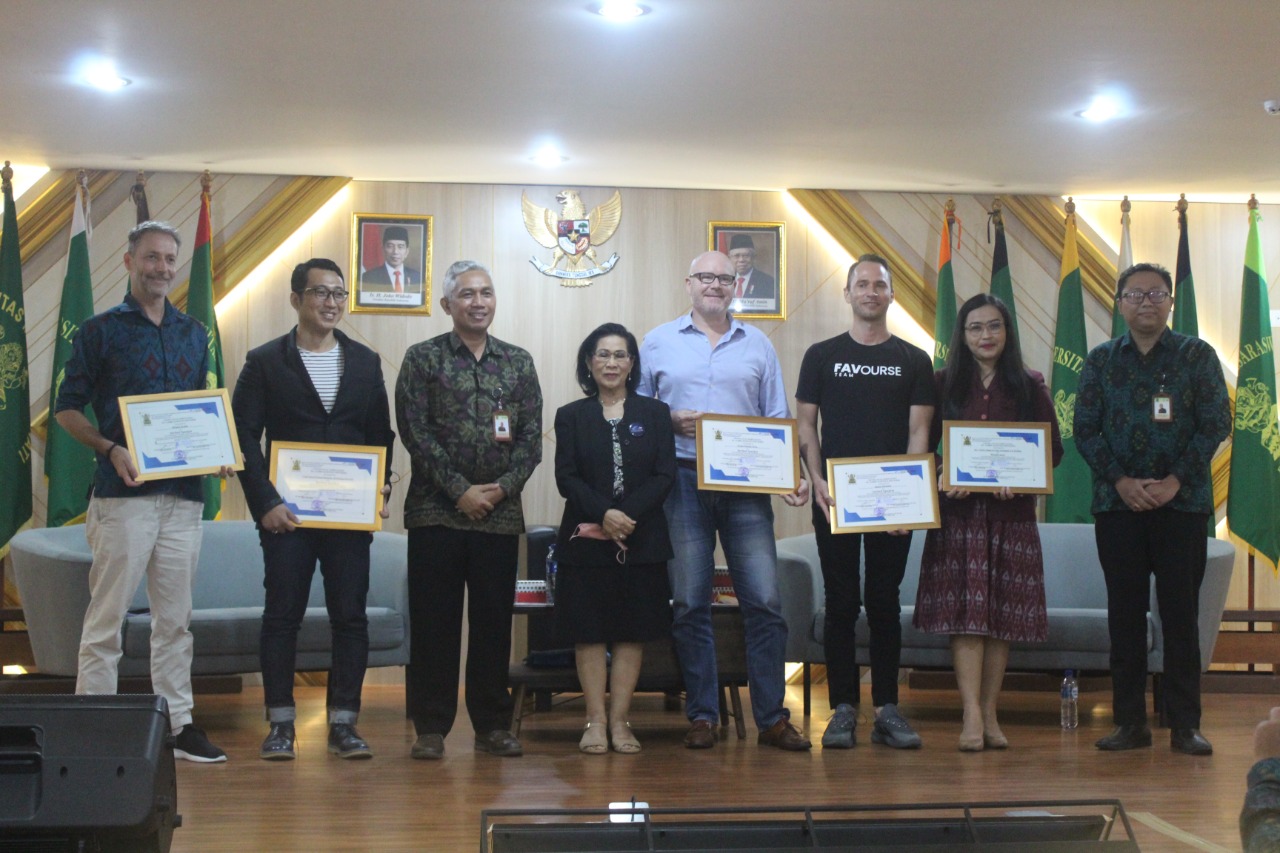 Kunjungi FH Unmas Denpasar, Empat Pelaku Digital Nomads Berikan Literasi dan Edukasi