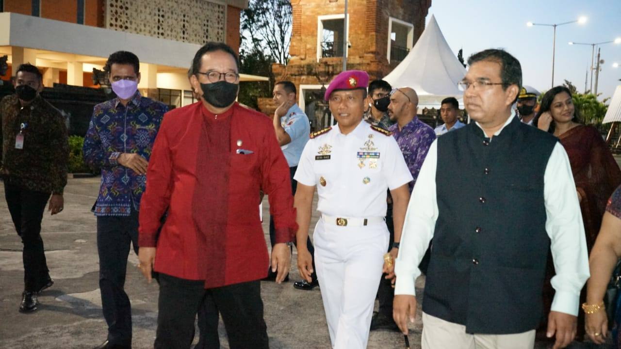 Kapal Perang India Singgahi Bali, Wagub Cok Ace Menitipkan Pesan Ini