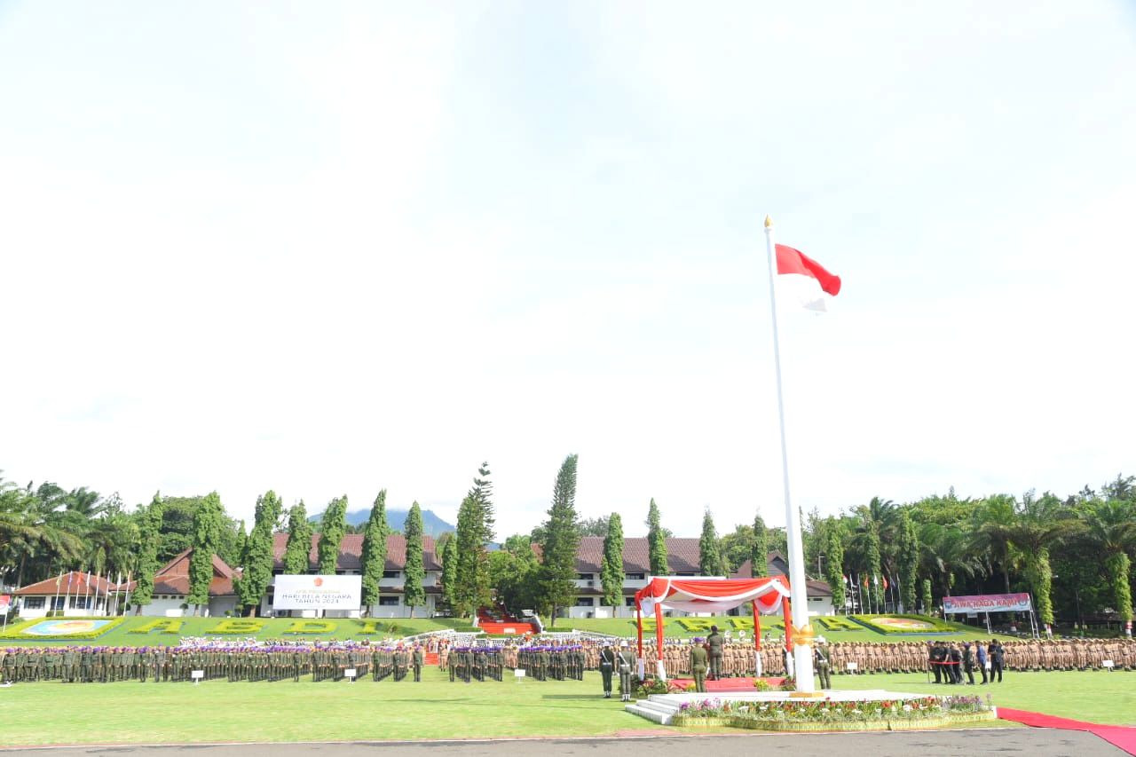 Resimen Mahasiswa Laksanakan Apel Akbar di Kampus IPDN Jatinangor