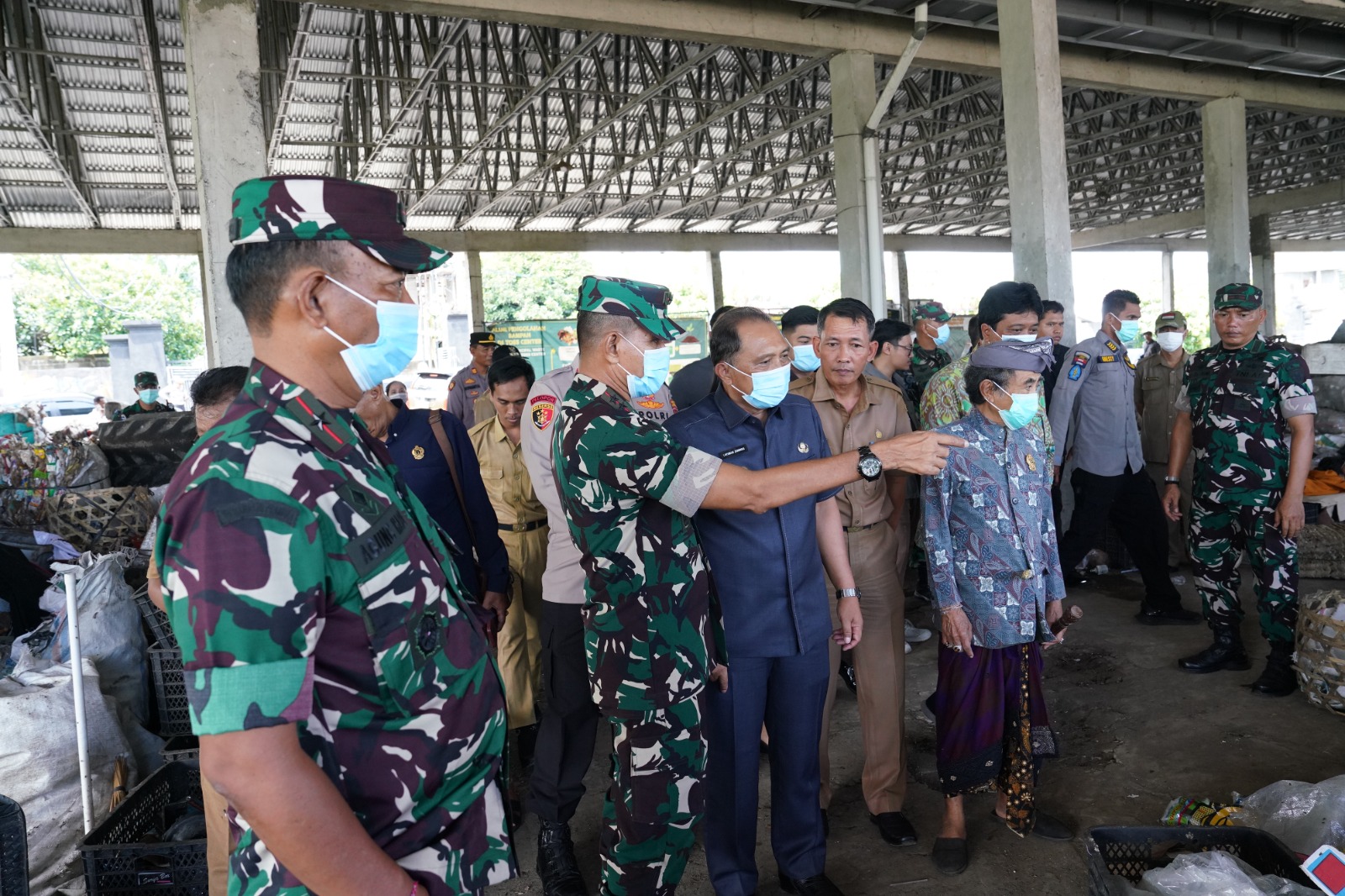 Pangdam Zamroni Ingin Terapkan Mesin Pilah Sampah Gibrik di Lingkungan Kodam IX Udayana