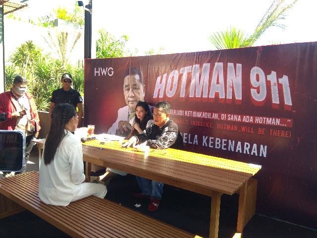 Buka Konsultasi Gratis di ATLAS Beach Fest, Hotman 911 Dibanjiri Warga