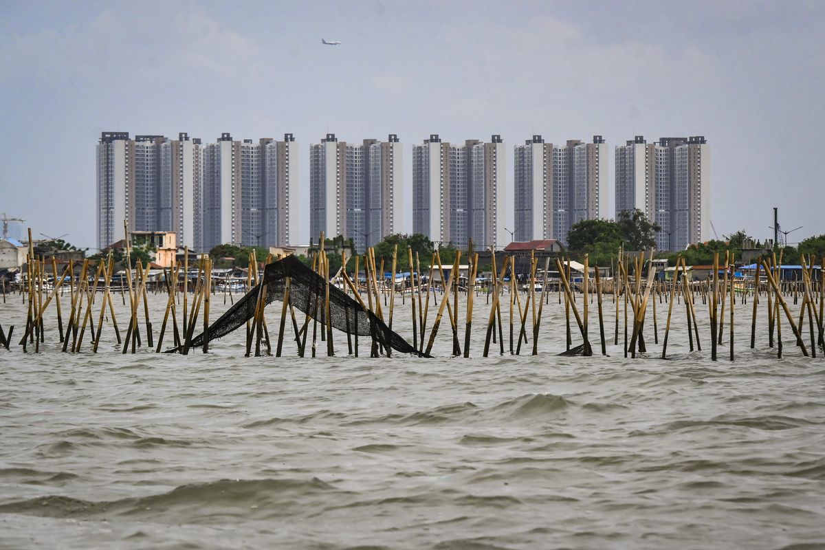 Jaringan Rakyat Pantura Bangun Swadaya Pagar Laut di Tangerang, Sebagai Mitigasi Tsunami dan Abrasi