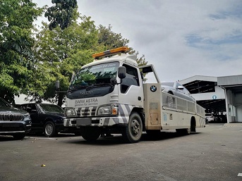 BMW Astra Siapkan Armada Evakuasi Banjir dan Layanan Jemput Gratis