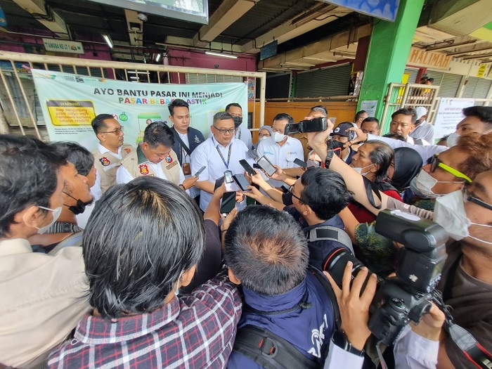 Langka di Pasaran, KPPU Duga Pelaku Manfaatkan Situasi dengan Penjualan Bersyarat Migor ‘Minyak Kita’