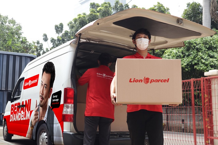 Lion parcel