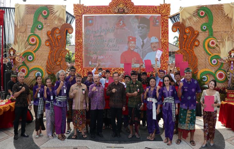 Lomba Mixologi Arak Bali Semarakkan Perayaan HUT Kota Amlapura ke 383