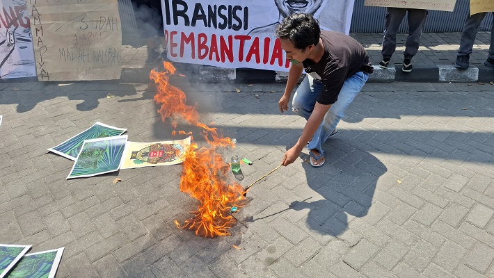 Massa desak pp muhammdiyah tolak kelola tambang 3