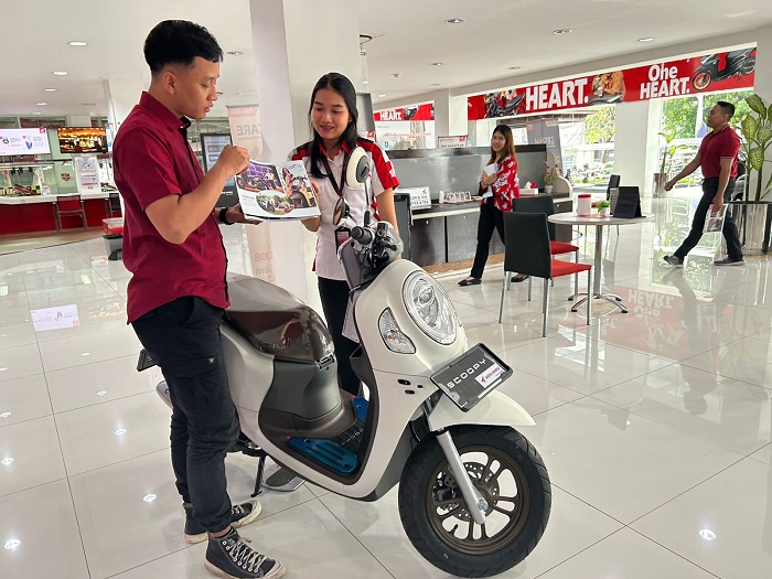 Tunjukkan Bukti Tinta di Dealer Honda Bali, Konsumen Nikmati Potongan Angsuran Promo Pemilu