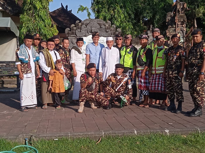 Dijaga Pecalang, Salat Ied Digelar PHBI Kuta Utara Berjalan Khusyuk dan Lancar