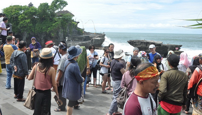 Tahun 2024 DTW Tanah Lot Bukukan Pendapatan Rp 90,4 Miliar