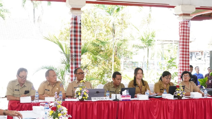 Dipimpin Inspektur Daerah Wayan Sugiada Tim Penilai Desa Antikorupsi Bali Turun ke Jembrana