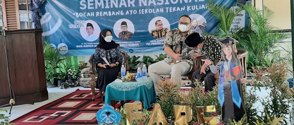 ‘Bocah Rembang Ayo Sekolah Tekan Kuliah’, Gus Hanies Siapkan 70 Kuota Beasiswa