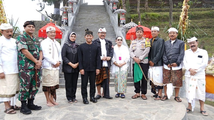 Pura Ulun Ranu Pane Lumajang Berdekatan Masjid, Wagub Bali Ajak Jaga Kerukunan