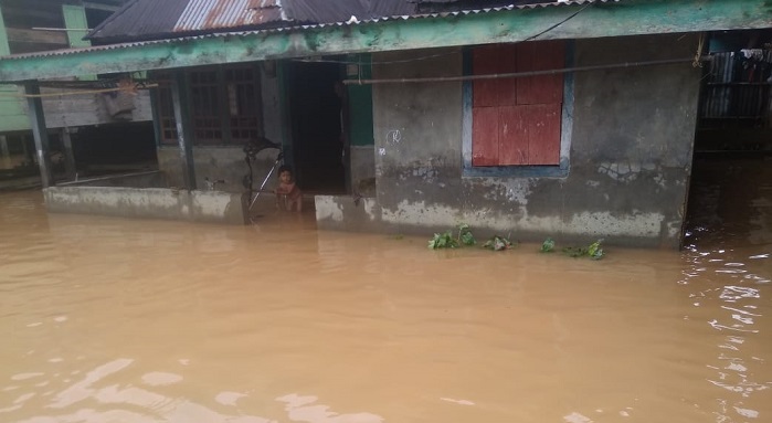 BPBD Salurkan Bantuan bagi Korban Banjir di Jambi