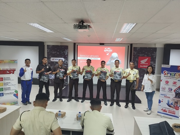 edukasi safety riding astra motor bali ke tenaga pengamanan PT Sigap Prima Astrea 3