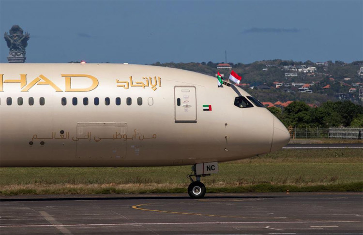Etihad Airways Buka Rute Abu Dhabi-Bali, Pakai Armada Canggih Boeing 787-9 Dreamliner