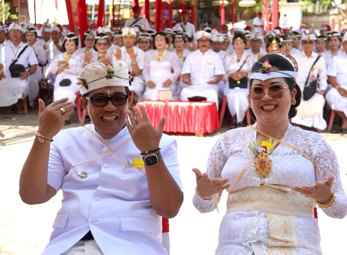 Jelang Puncak Karya Agung, Bupati Sanjaya Bersama Jajaran Laksanakan Pembersihan diri ‘Ngelungsur Pawintenan’