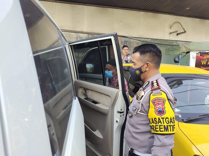 Travel Gelap Terjaring Razia Penertiban Oleh Patugas Gabungan Satlantas Polrestabes Semarang