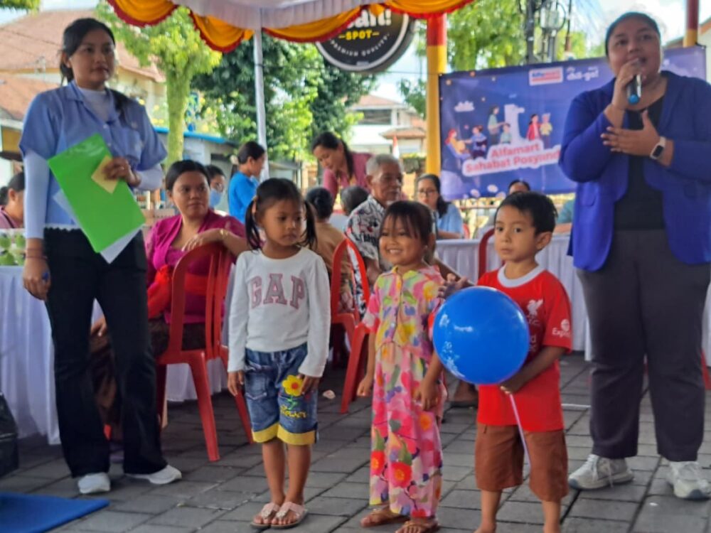 Alfamart dan Kalbe Nutritionals Perkuat Dukungan 1.000 HPK Melalui Sahabat Posyandu Jangkau 2.800 Penerima Manfaat