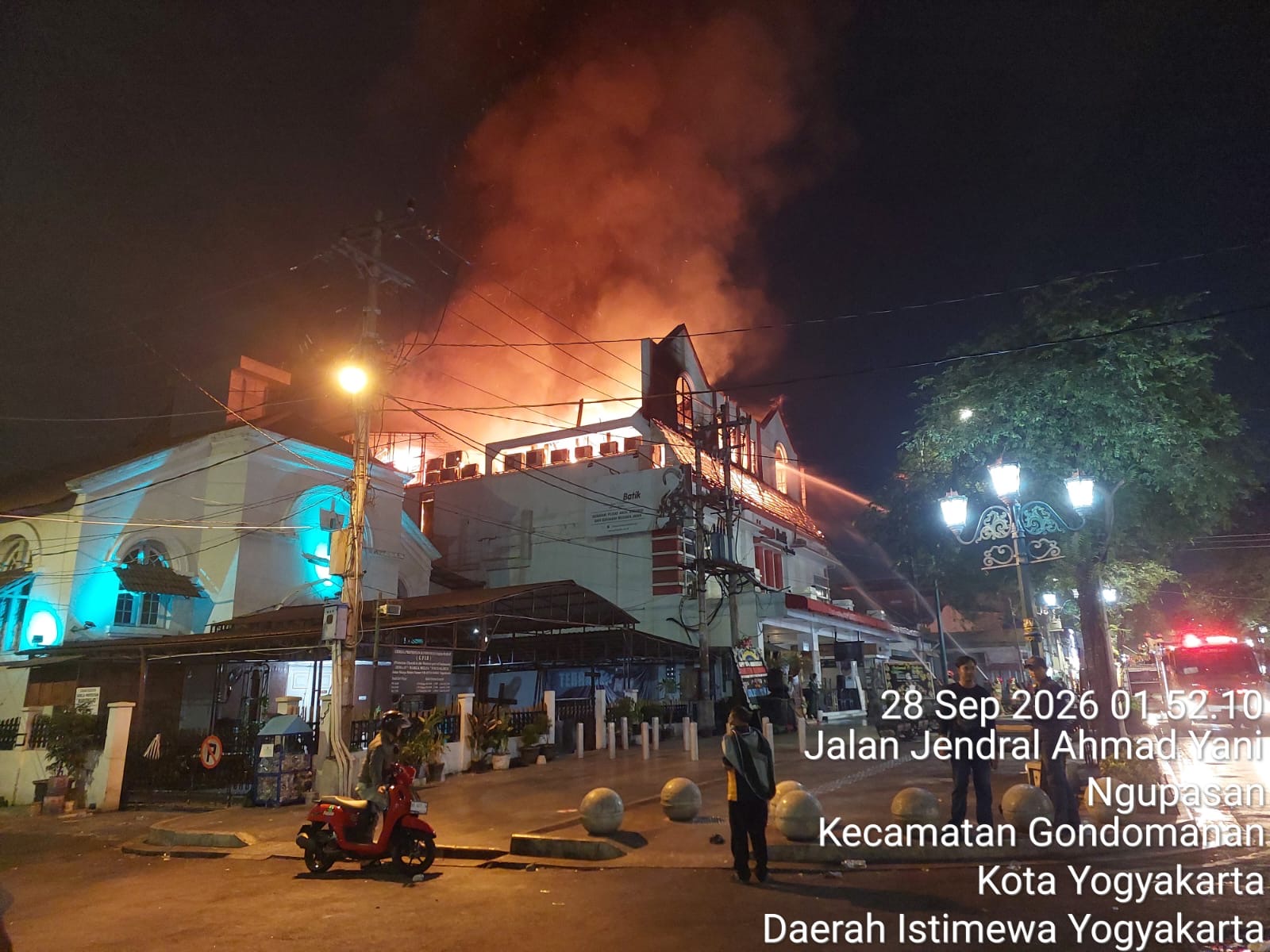Hamzah Batik by Raminten di Margo Mulyo Terbakar, Stok Barang Lantai Bawah Dipastikan Aman
