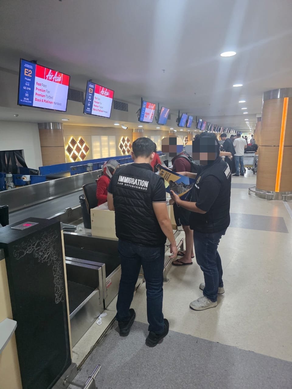 Imigrasi Ngurah Rai Deportasi 18 Warga Negara Asing, 10 Orang Terlibat Kasus Prostitusi